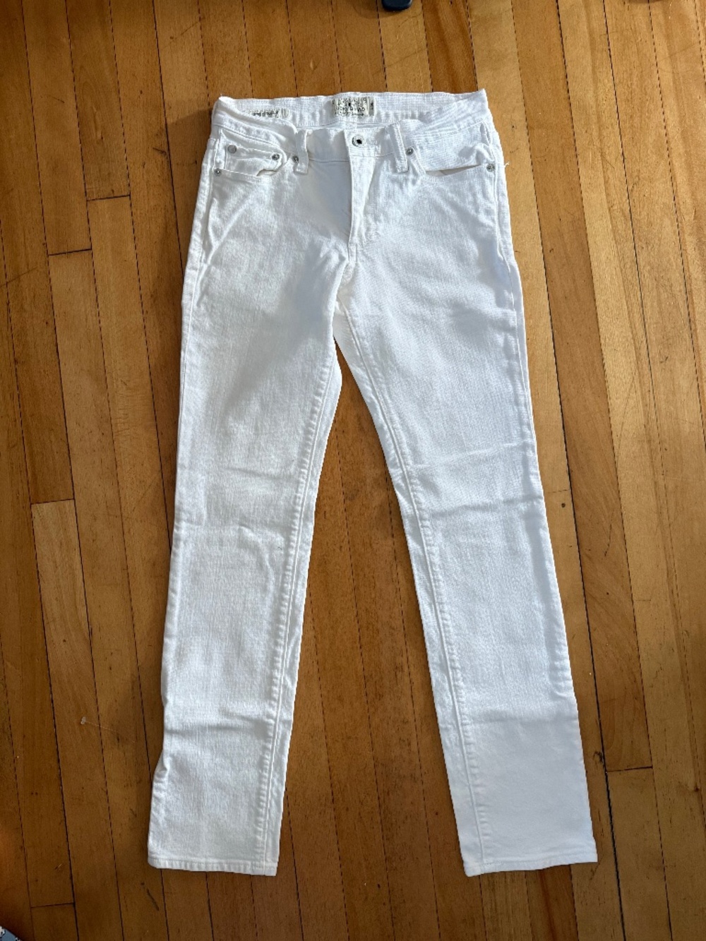 White denim pants